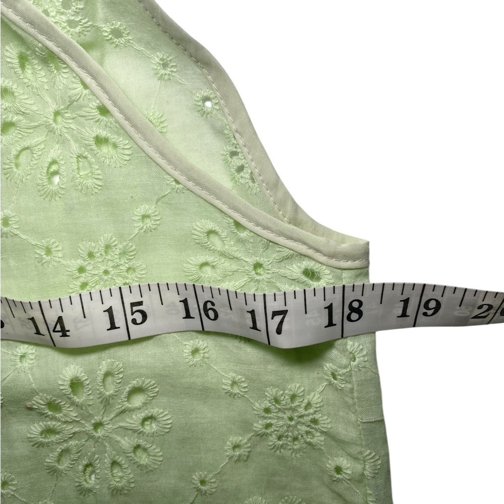 Niay Light Green Sleeveless Eyelet V-Neck Top - Picture 9 of 11